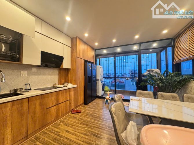 Hàng hiếm nhà Việt Hưng!mặt ngõ KD,120M,MT 5.5M,gara ô tô thang máy,giá đầu tư 16 tỷ - 1
