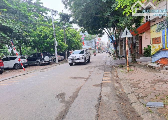 BÁN ĐẤT ĐẤU GIÁ NAM HỒNG –ĐÔNG ANH- 2 THOÁNG – 2 Ô TÔ TRÁNH – BÌA LÀNG–MÊ LINH PLAZA- 7 TỶ - 1