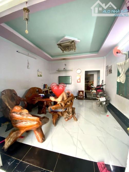 BÁN NHÀ TRUNG CHÁNH HÓC MÔN - 86M2 - HẺM XE HƠI - 3.57 TỶ - 1