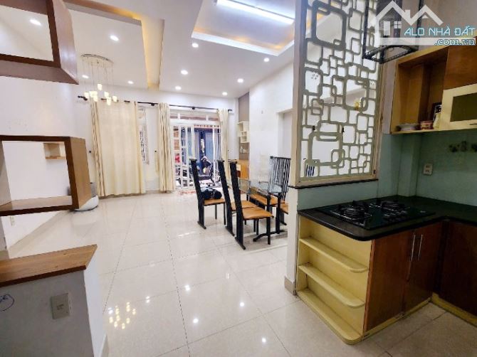 Nhà 4 tầng hẻm 3m đường Nguyễn Thị Tần P. Chánh Hưng. Giá 6,25 tỷ TL - 1