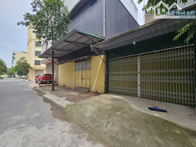 BÁN ĐẤT TẶNG NHÀ C4*PHÚ LƯƠNG*KINH DOANH BẮT CHẤP MỌI MẶT HÀNG,DT*100M,*MT:8M*ĐƯỜNG XE TẢI - 1