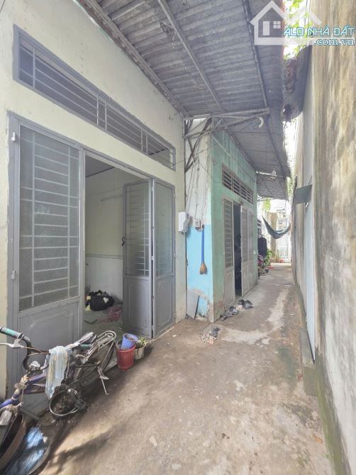 BÁN NHÀ CẤP 4 GIÁ RẺ LIÊN TỔ 12-20 NGUYỄN VĂN CỪ - 1