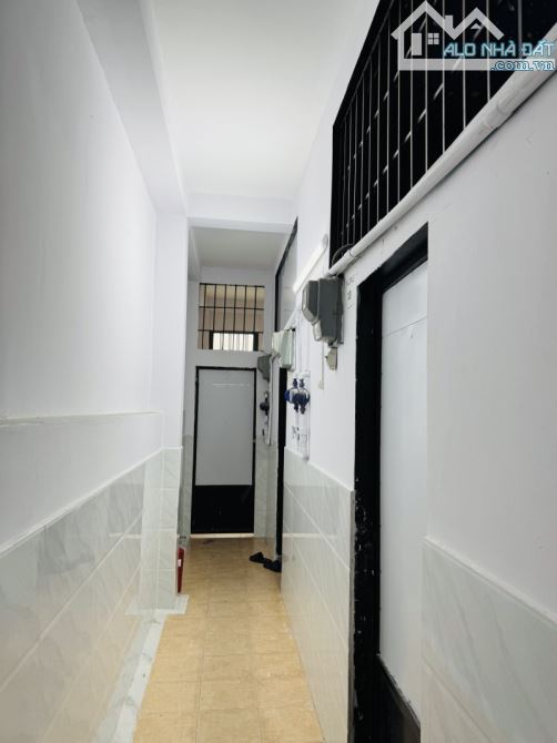 Bán căn hộ dịch vụ Bình Tân, đường số 7, hẻm xe tải, 88m2, 3 tầng, chỉ 59 triệu 1m2 - 1