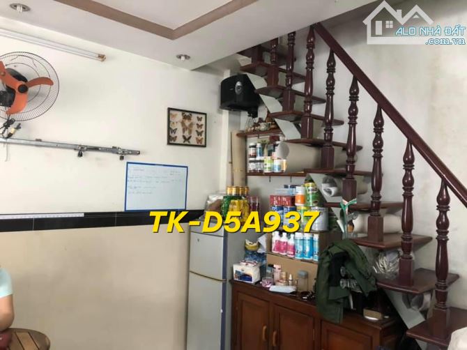 HẺM Ô TÔ CON TRẢI NHỰA - PHÂN KHÚC NHỎ 3 - CỰC HIẾM - 3.8x3.8 - 3 TẦNG - NHỈNH_2_TỶ - 1