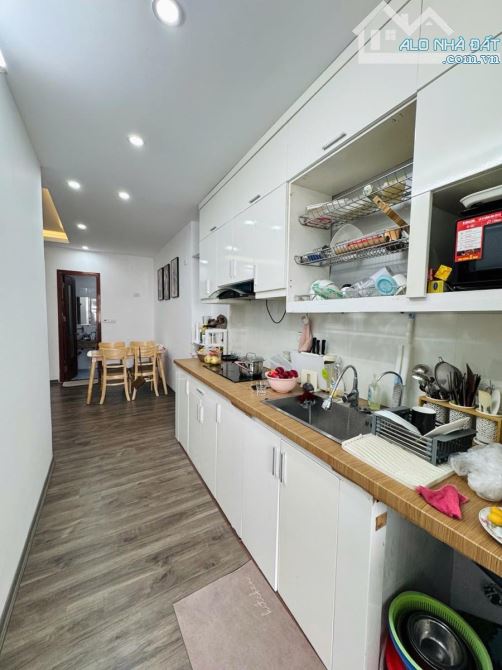 Căn hộ chung cư Kim Văn Kim Lũ - 3 ngủ về ở ngay . Giá 60tr/m2 - 1