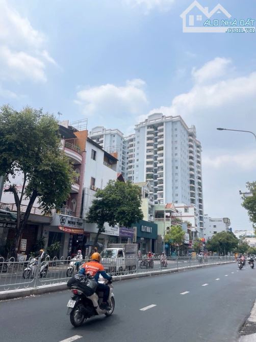 Nhà mặt tiền Nguyễn Sơn (13x28) bán gấp, sát bên ngã 3 Nguyễn Sơn - Thoại Ngọc Hầu - 1