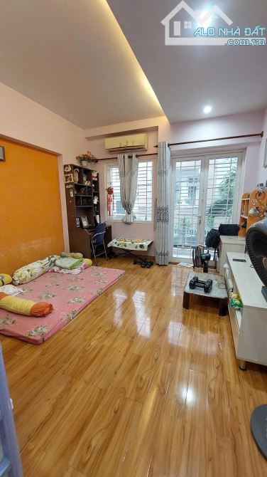 Bán nhà HXH Thích Quảng Đức ,p4 ,Quận Phú nhuận .DT:52m2 .4 tầng .10.9 tỷ - 1