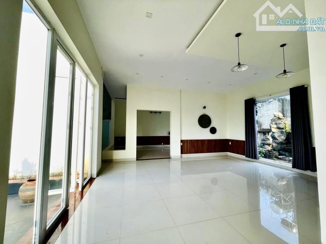 💥Biệt thự sân vườn đẹp - rộng 1.600m2 hẻm Hà Huy Tập - 9.2 tỷ - 1
