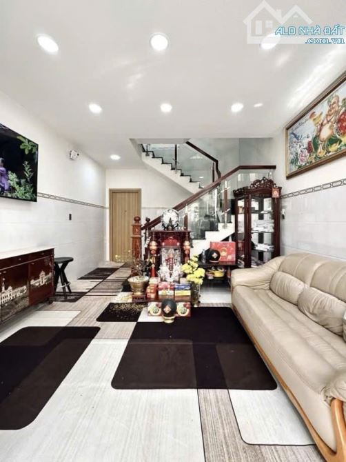 CẦN BÁN GẤP CHDV VỪA Ở VỪA CHO THUÊ, 70M2, 5 TẦNG BTCT, ĐIỆN BIÊN PHỦ, GẦN ĐẠI HỌC HỒNG BÀ - 1