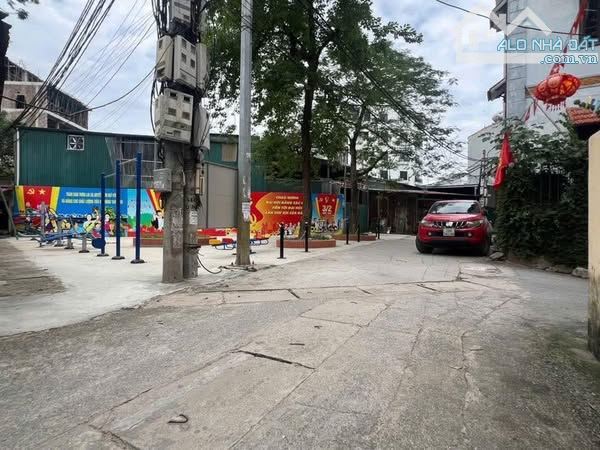 BÁN NHÀ ĐH CÔNG NGHIỆP - LÔ GÓC 5 TẦNG - DIỆN TÍCH RỘNG - Ô TÔ CHẠY VÒNG QUANH - Ở SƯỚNG - 1
