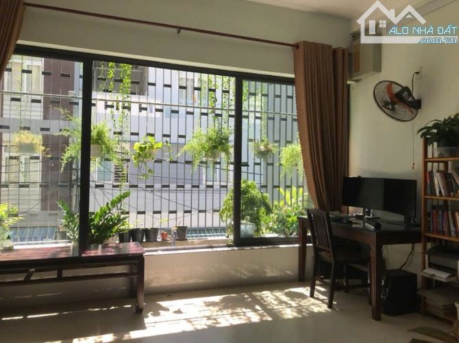 BÁN CĂN NHÀ ĐẸP CÁCH BIỂN MỸ KHUÊ 700m2 - 1
