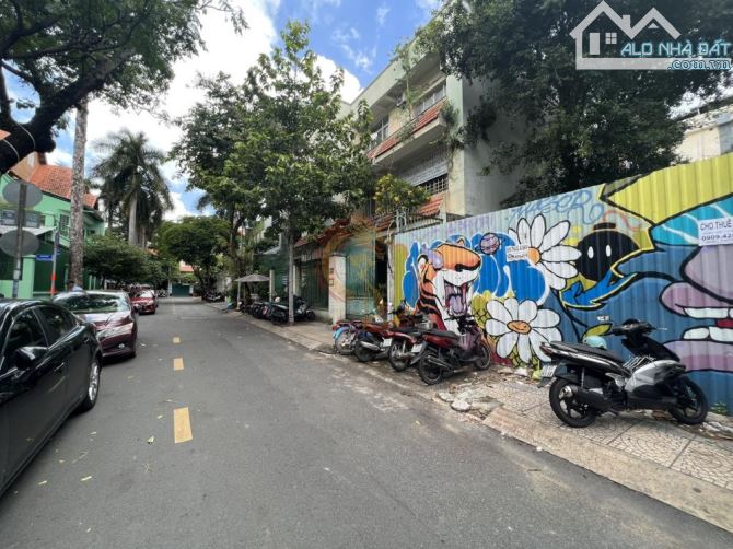 120 tỷ! Bán đất MT Đ. Nguyễn Thành Ý, Q.1 – 12.5x20m – 239m2. - 1