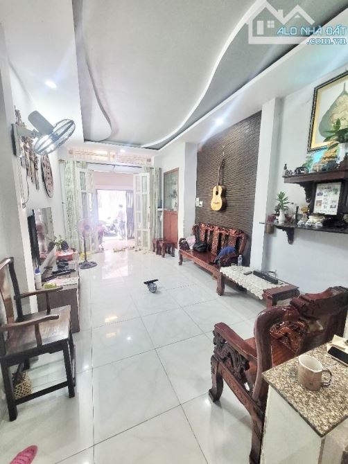 Bán nhà Nguyễn Hữu Cảnh, đối diện Landmark 81 -120m2, nở hậu - 1