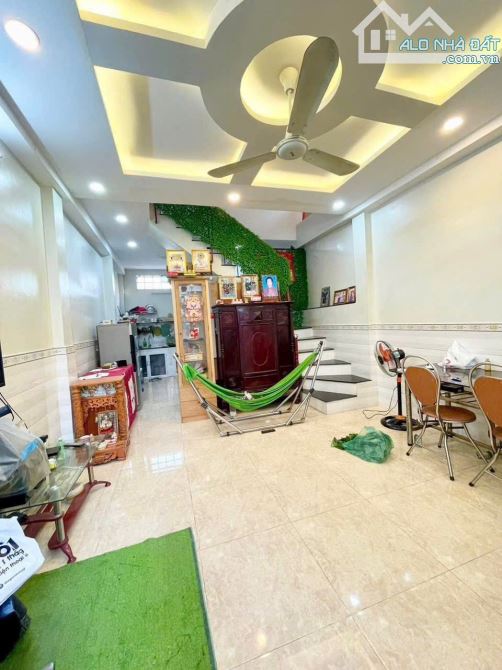 NHÀ 2 TẦNG HẺM THÔNG LÊ VĂN VIỆT, TĂNG NHƠN PHÚ B- 2 PHÒNG NGỦ - 1