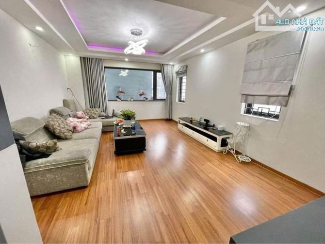 CHO THUÊ NHÀ 4 TẦNG KIỆT Ô TÔ: NGUYỄN HỮU THỌ - HẢI CHÂU - GẦN SÂN BAY - 1