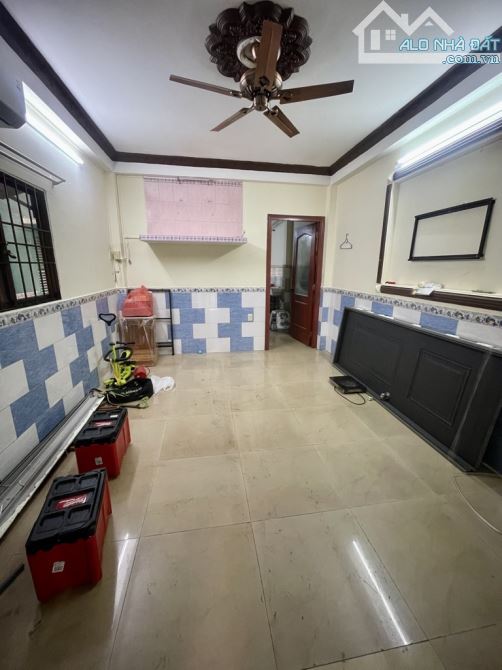 NGAY TRUNG TÂM QUẬN 3 VÕ VĂN TẦN 43M2, 4 TẦNG, 2 MẶT HẺM, NGANG 3.6M, 5PN CHỈ 8 Tỷ hơn - 1