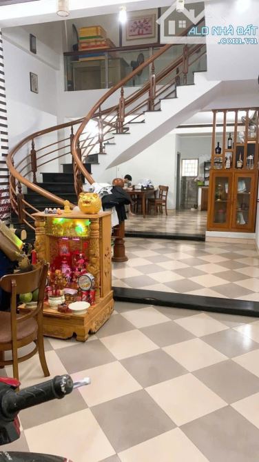 📌📌📌LÀM VIỆC TRỰC TIẾP GIÁ TỐT !!!Bán nhà 3 tầng MT đường Hoà Minh 7 - 1