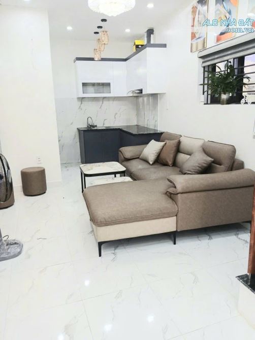 Bán nhà Nguyễn Văn Cừ chủ giảm 450tr còn hơn 6 tỷ nhà 4 tầng ngõ nông - 1