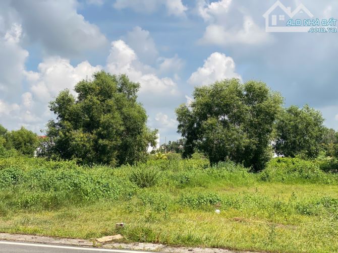 👉 Chỉ 1km ra bãi tắm và 350m ra chợ Lộc An Lô đất tổng DT: 298,6m - ngang 11x27m - sẵn 20 - 1