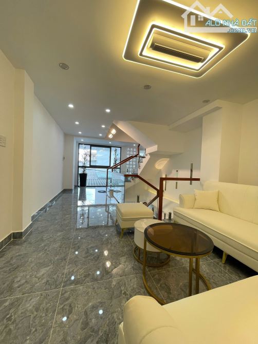 Nhà Đẹp Lung Linh_5 Tầng_Gara Ô Tô_Hẻm 6M Gần Mặt Tiền_Sát Khu Tên Lửa - 1