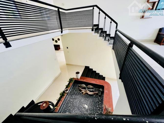 💥Biệt thự sân vườn đẹp - rộng 1.600m2 hẻm Hà Huy Tập - 9.2 tỷ - 12