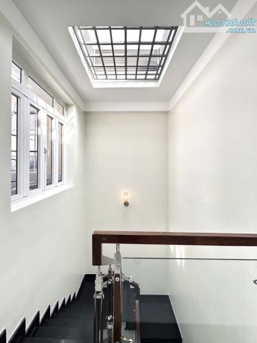 CẦN BÁN GẤP CHDV VỪA Ở VỪA CHO THUÊ, 70M2, 5 TẦNG BTCT, ĐIỆN BIÊN PHỦ, GẦN ĐẠI HỌC HỒNG BÀ - 12