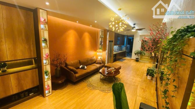 Cần bán căn 3 ngủ CC Stellar Garden-35 Lê Văn Thiêm, DT 93m2, full đồ đẹp, giá 7,8 tỷ - 17