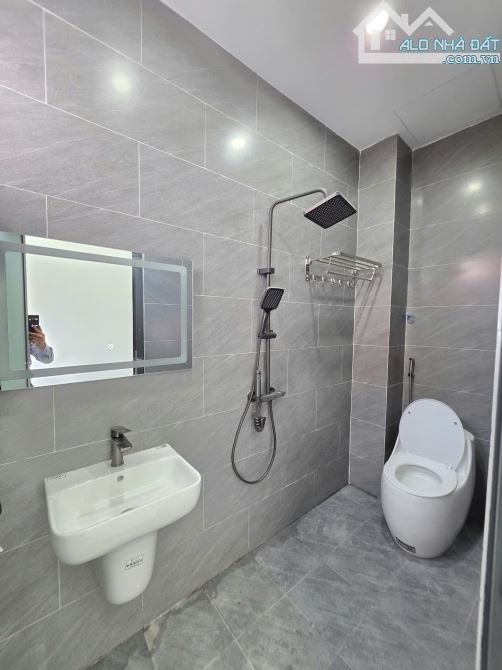 5Tỷ200 TL 🔥👉 NHÀ MỚI ĐẦY ĐỦ NỘI THẤT__KDC gần ĐT743 và Bến xe Tân Đông Hiệp 200m - 18