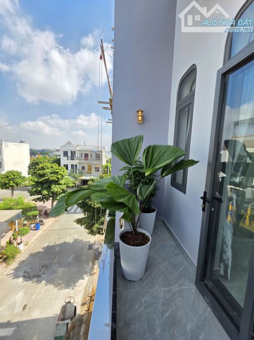 5Tỷ200 TL 🔥👉 NHÀ MỚI ĐẦY ĐỦ NỘI THẤT__KDC gần ĐT743 và Bến xe Tân Đông Hiệp 200m - 19