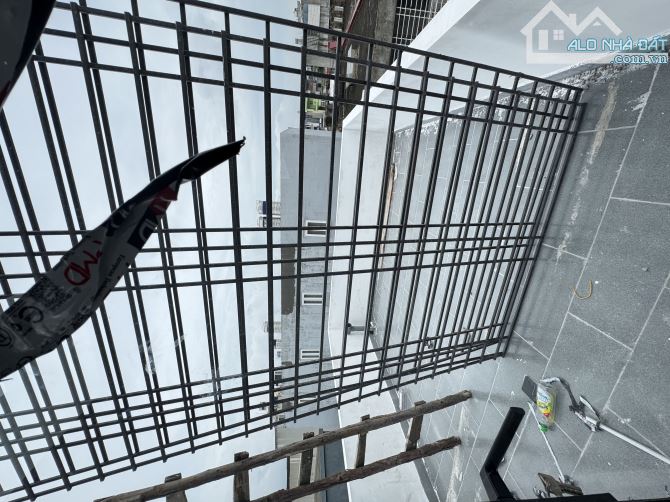 Chính chủ gửi bán NHÀ 4 TẦNG SÂN CỔNG ĐỘC LẬP OTO ĐỖ CỬA TẠI PHỦ THƯỢNG ĐOẠN - 2