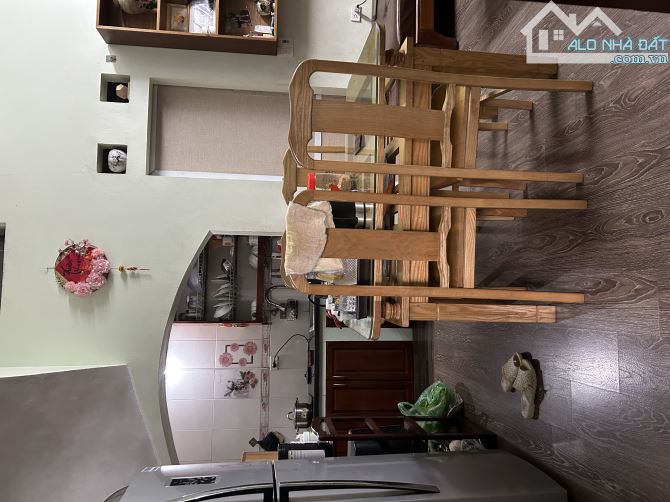 HOA LẦM - TT VIỆT HƯNG - 1  NHÀ RA Ô TÔ TRÁNH  ĐỖ NGÀY ĐÊM - NGÕ NÔNG THÔNG - 2