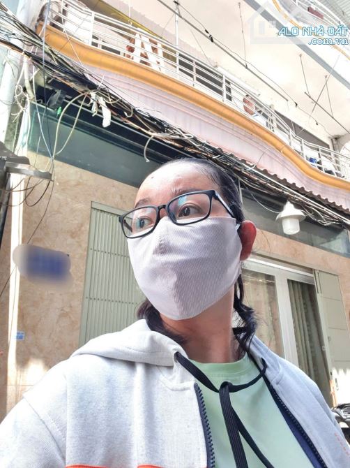 CHỈ 5.1 TỶ, NHÀ 3 TẦNG NGUYỄN TẤT THÀNH, QUẬN4, NGANG KHỦNG 7.6M, DÒNG TIỀN 20TR/ THÁNG - 2