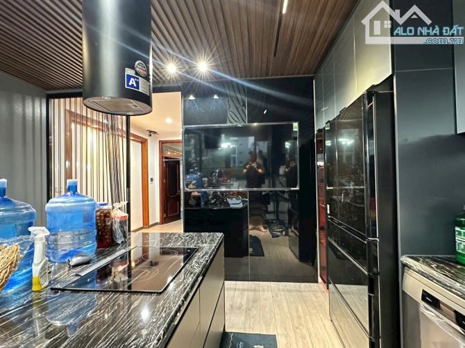🔥BÁN NHÀ KHU PHÂN LÔ GIANG BIÊN - LONG BIÊN DT : 72 M2 - MT 5 M × 6 Tầng THANG MÁY - ÔTÔ - 2