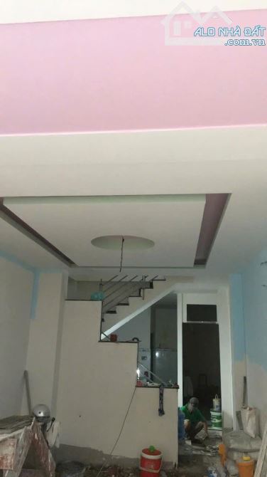 Bán nhà CMT8 Quận 3 - Ngang 6.1x16m CN 84m2 - HĐT 20tr/th - cách MT 50m - nhỉnh 10 tỷ - 2