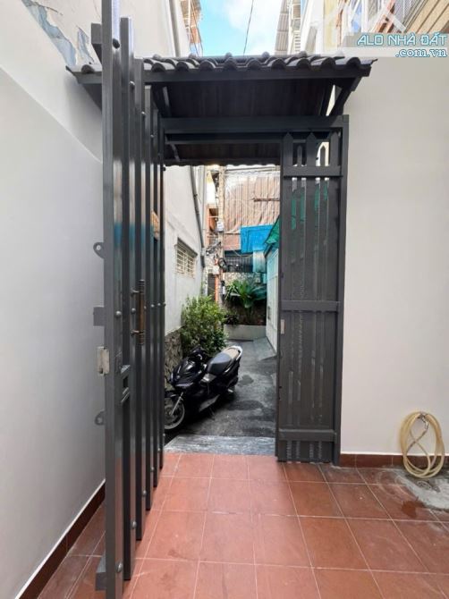 🔥 1 CĂN RA MT HUỲNH VĂN BÁNH, 50m2, 2 TẦNG, 2 PN, 2WC. GIÁ : 9,3 tỷ 🔥 - 2