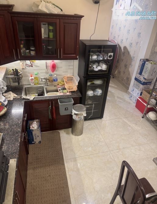Bán nhà Quận 6, 47m2- 3 tầng- giá 6,19tỷ, có thang máy, sổ hồng riêng - 2