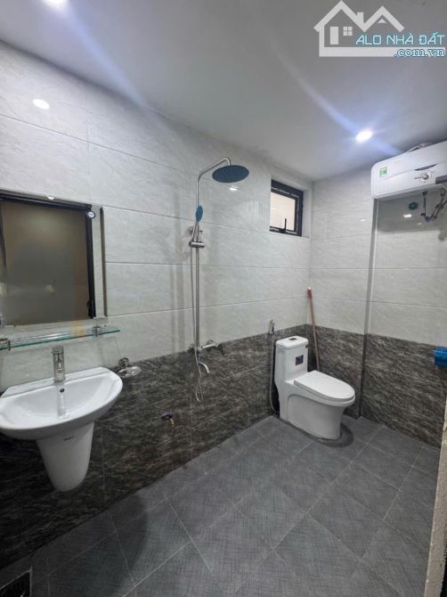Huyền kỳ phú lãm hà đông _ 40m _ô tô qua nhà _ ngõ thông _vị trí vô cùng đắc địa _đông - 2