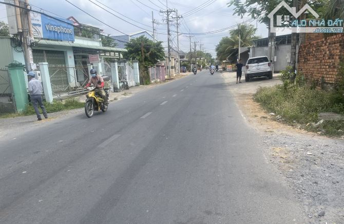 Chú Năm bán lô đất 143m2 giá 750 triệu đường Suối Lội, xã Tân Thông Hội, Củ Chi - 2