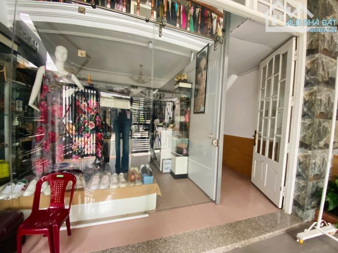 🏡Bán nhà Sổ Riêng đường nhựa ô tô, Dt: 75m2 ngang 5.5m gần trường Đại Học Đà Lạt,phường 8 - 2