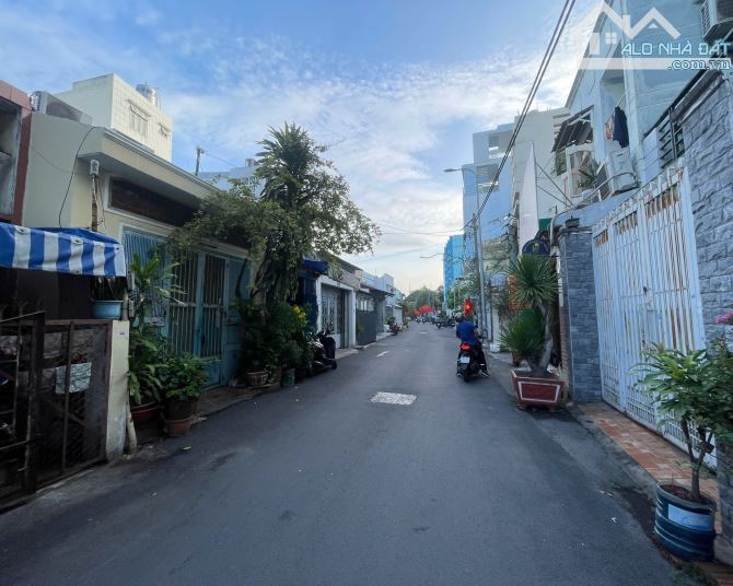 Nhà 2 Mặt Tiền Cư Xá Bắc Hải, Q.10 – 120m² (4x30m), 3 Tầng, Có Thể Tách 2 Căn – Chỉ 32 Tỷ! - 2