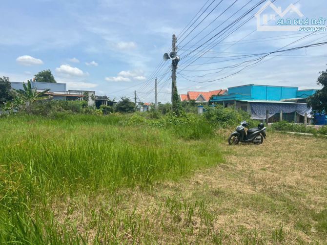 1886m2 đất nền sạch, đẹp, mặt tiền, dân cư đông, gần Chợ giá 1,6 tỷ Tăng Hòa, GCĐ, TG - 2