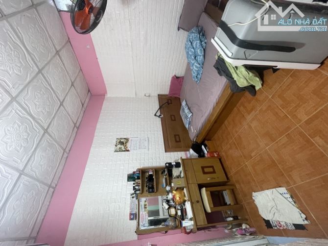 NHÀ 2 TẦNG Q7 – Ô TÔ SÁT NHÀ – 64M² – SHR GIÁ NHỈNH 5ty TL - 2