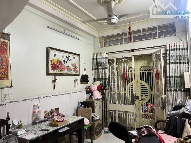 Năm tý TL có Nhà 4 tầng trung tâm quận 5 giáp quận 1. Nguyễn Biểu phường 1. - 2