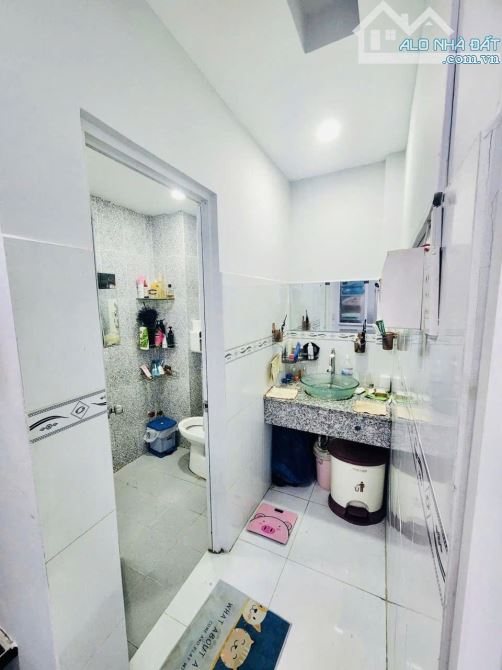 Nhà Hiếm Hoàng Hoa Thám, Q.PN, DT 39m2 giá chưa đến 4 Tỷ - 2