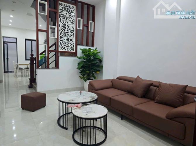 Cần bán nhà Văn Phú-Hà Đông, vị trí gần tòa Victoria Văn Phú, hưởng trọn tiện ích 2 KĐT - 2