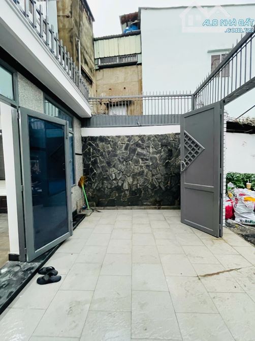 MẶT TIỀN TRẦN HỮU TRANG PHÚ NHUẬN GẦN SÂN BAY 60M2, NGANG 4.6M, 5 TẦNG, 5PN, NHỈNH 13 TỶ - 2