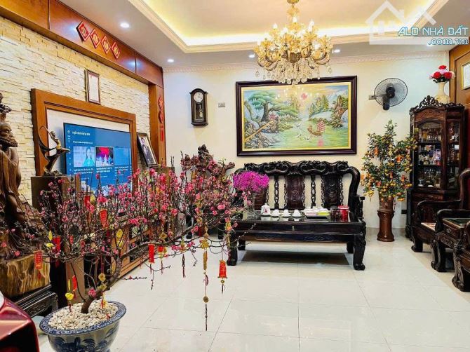 Ba Đình-phân lô-oto tránh-Gara-ô chờ TM. 6OM TT quận, sát hồ TÂY.đi bộ td đường TN .vip - 2