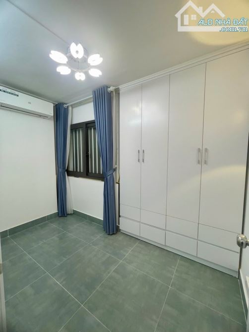 BÁN CĂN HỘ TẬP THỂ PHỐ LƯƠNG ĐÌNH CỦA 65M2- TRUNG TÂM ĐỐNG ĐA - MẶT NGÕ - Ô TÔ ĐỖ CỔNG - N - 2