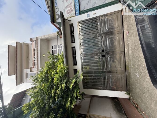 PHỐ VIỆT HƯNG LONG BIÊN CHÍNH CHỦ CẦN BÁN GẤP 👉DÂN XÂY LÔ GÓC - ÔTÔ NGỦ TRONG NHÀ - 2