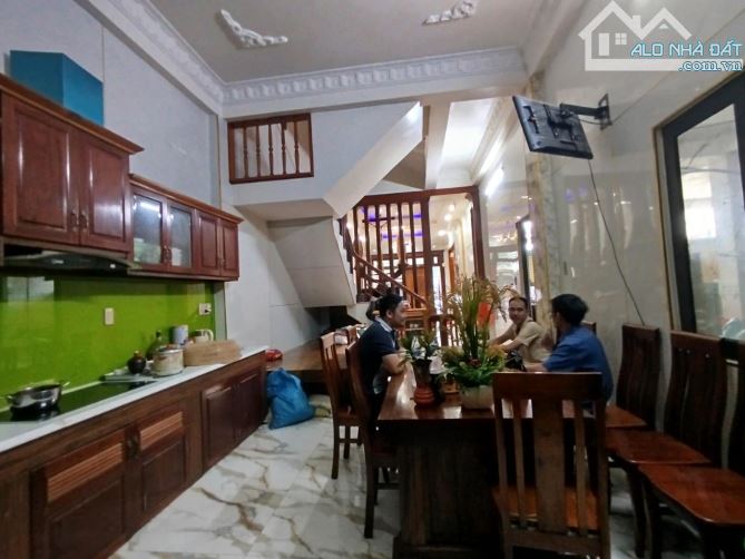 NHÀ ĐẸP 4 TẦNG + XƯỞNG, HẺM Ô TÔ TRÁNH NHAU GẦN BV THỦ ĐỨC, 12X21 CHỈ 10 TỶ. - 2